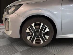 PEUGEOT 208 1.2 PureTech Allure
