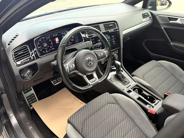 VW Golf 1.5 TSI EVO Highline DSG