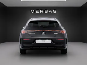 MERCEDES-BENZ CLA Shooting Brake 220 4Matic 8G-DCT