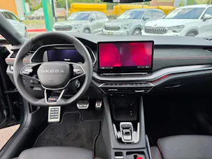 SKODA Octavia Combi 2.0 TSI DSG RS 30 Years Edition
