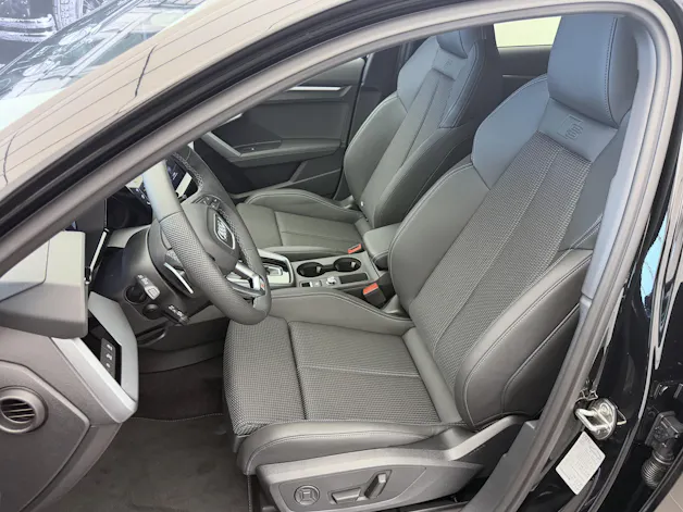 AUDI A3 Sportback TFSI 110 kW Attraction S tronic