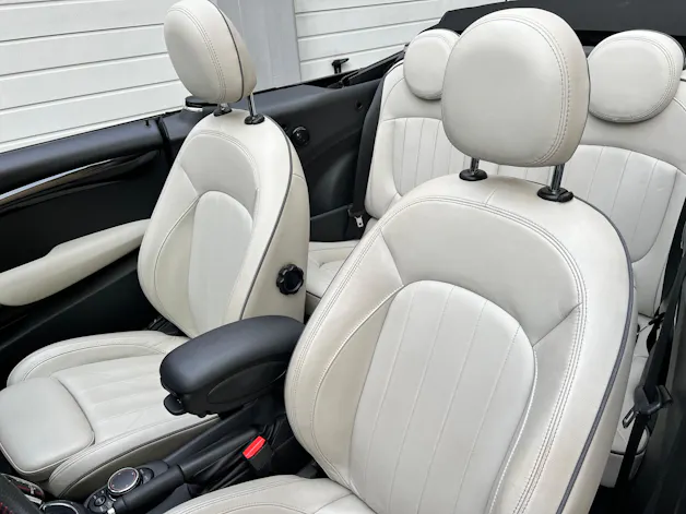 MINI Cooper S Cabriolet DKG