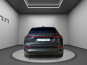 AUDI Q4 e-tron SUV quattro performance