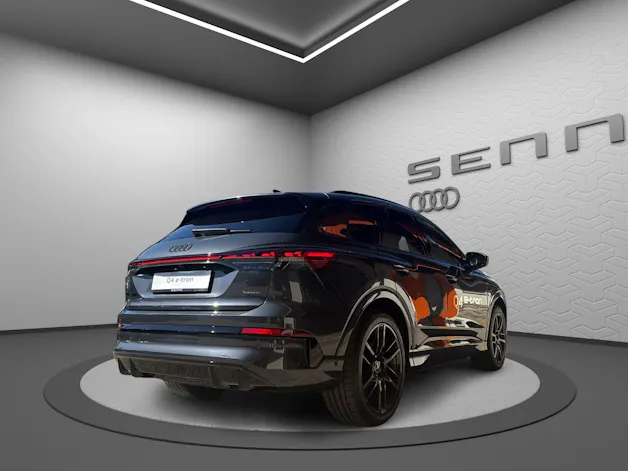 AUDI Q4 e-tron SUV quattro performance