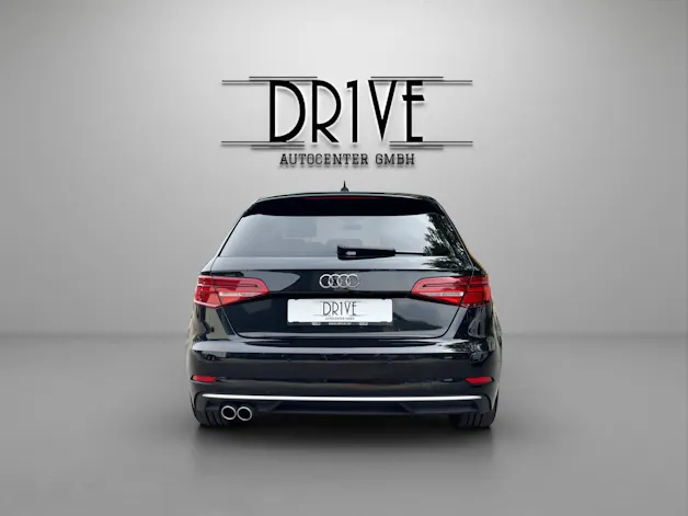 AUDI A3 Sportback 40 TFSI Sport Attraction quattro S-tronic