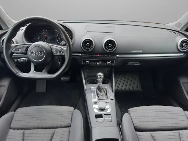 AUDI A3 Sportback 40 TFSI Sport Attraction quattro S-tronic