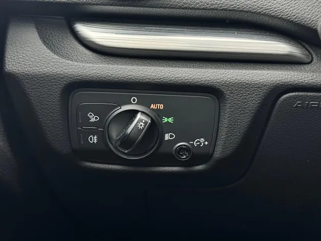AUDI A3 Sportback 40 TFSI Sport Attraction quattro S-tronic