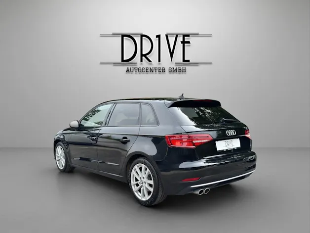 AUDI A3 Sportback 40 TFSI Sport Attraction quattro S-tronic