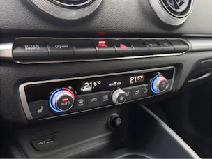 AUDI A3 Sportback 40 TFSI Sport Attraction quattro S-tronic