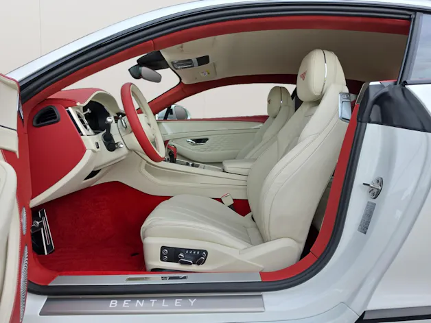 BENTLEY Continental GT Speed V8 PHEV 782 PS/ 1.9% Leasing möglich.
