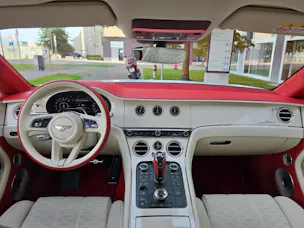 BENTLEY Continental GT Speed V8 PHEV 782 PS/ 1.9% Leasing möglich.
