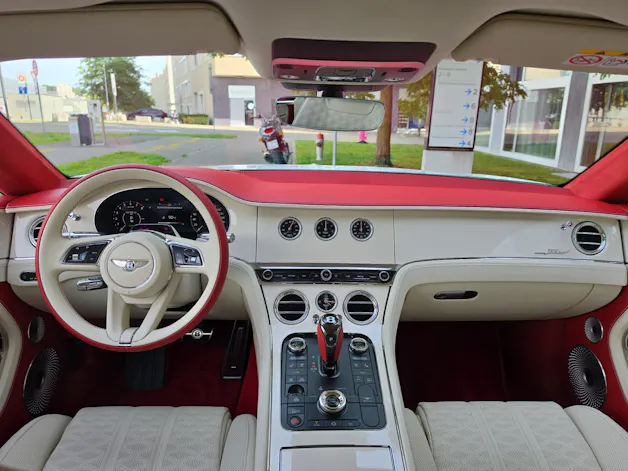 BENTLEY Continental GT Speed V8 PHEV 782 PS/ 1.9% Leasing möglich.