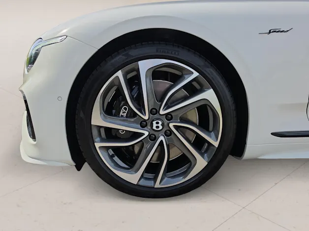 BENTLEY Continental GT Speed V8 PHEV 782 PS/ 1.9% Leasing möglich.