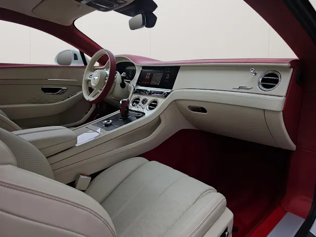 BENTLEY Continental GT Speed V8 PHEV 782 PS/ 1.9% Leasing möglich.