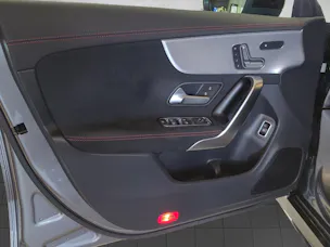 MERCEDES-BENZ CLA Shooting Brake 250 4Matic 7G-DCT AMG Line