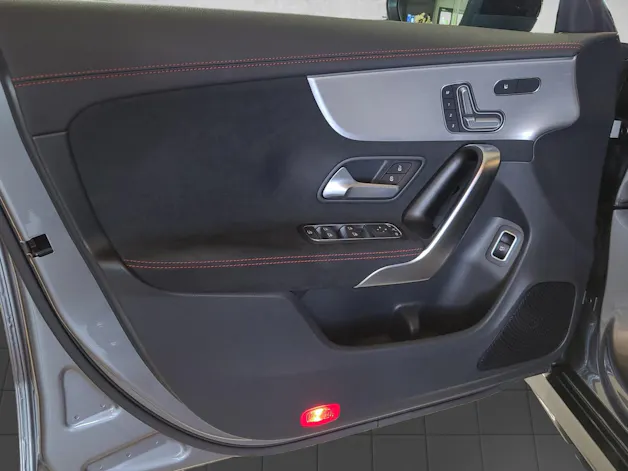 MERCEDES-BENZ CLA Shooting Brake 250 4Matic 7G-DCT AMG Line