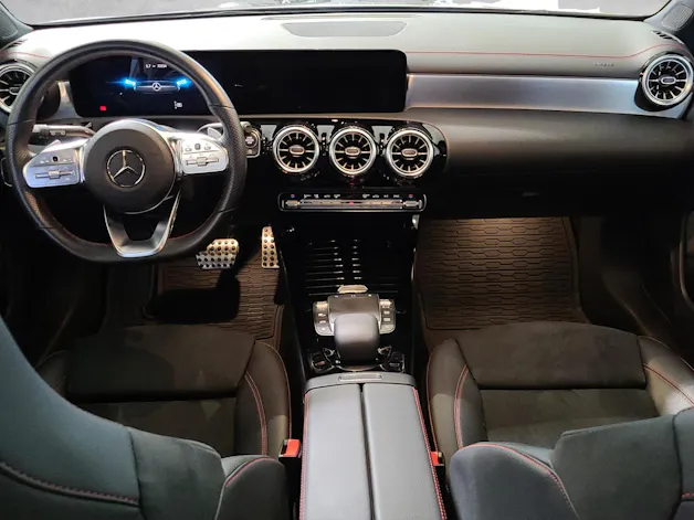 MERCEDES-BENZ CLA Shooting Brake 250 4Matic 7G-DCT AMG Line