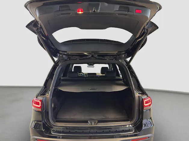 MERCEDES-BENZ EQB 300 AMG Line 4MATIC