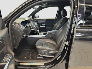 MERCEDES-BENZ EQB 300 AMG Line 4MATIC