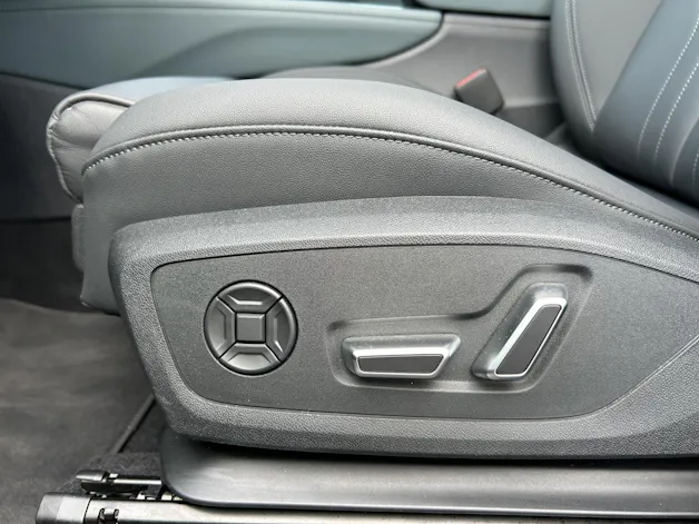 AUDI Q3 SUV e-hybrid 200 kW S tronig