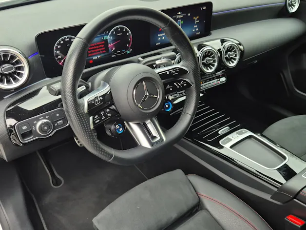 MERCEDES-BENZ A AMG 35 4Matic 8G-DCT