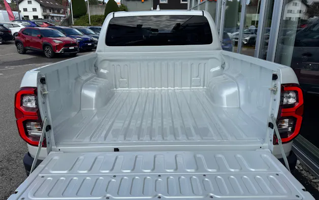 Toyota Hilux 2.8d Invincible Double Cab 4x4