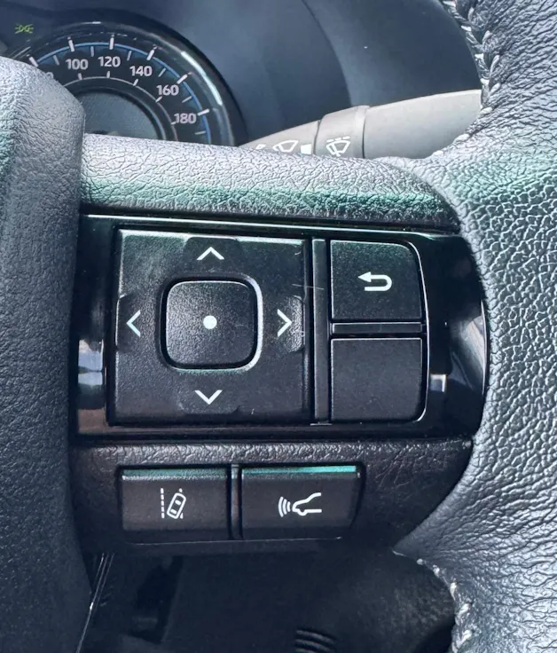 Toyota Hilux 2.8d Invincible Double Cab 4x4