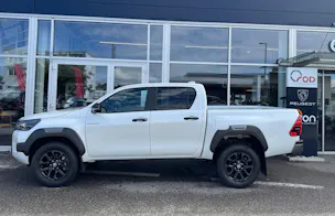 Toyota Hilux 2.8d Invincible Double Cab 4x4