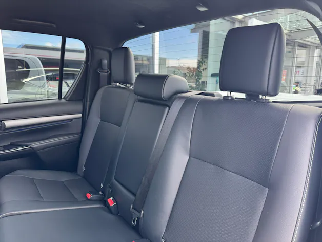 Toyota Hilux 2.8d Invincible Double Cab 4x4
