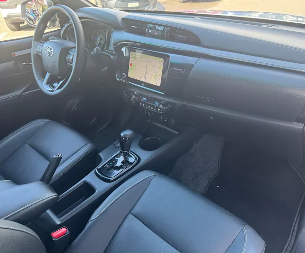 Toyota Hilux 2.8d Invincible Double Cab 4x4