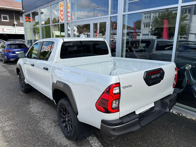Toyota Hilux 2.8d Invincible Double Cab 4x4