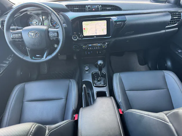 Toyota Hilux 2.8d Invincible Double Cab 4x4