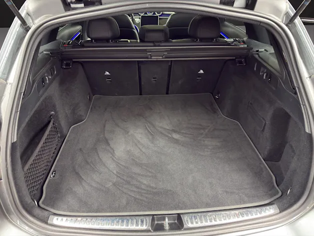 MERCEDES-BENZ C 220 d T 4M Swiss Star