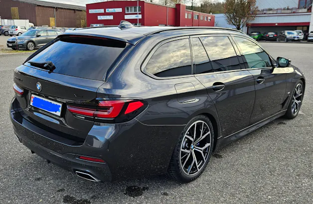 BMW 530d xDrive 48V Touring M Sport Steptronic