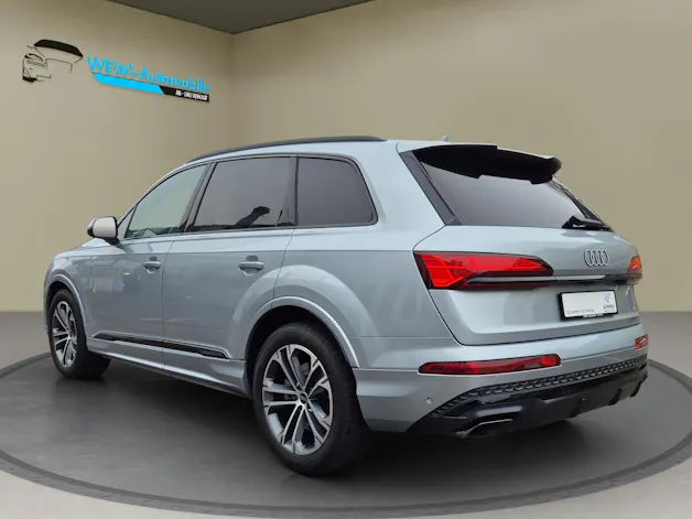 AUDI Q7 50 TDI quattro S Line tiptronic