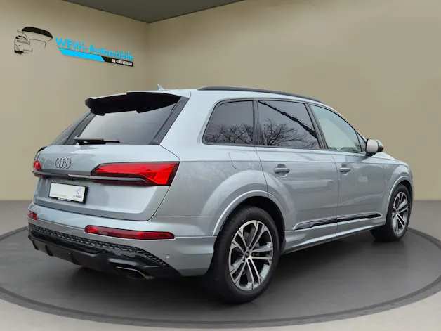 AUDI Q7 50 TDI quattro S Line tiptronic