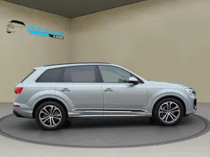 AUDI Q7 50 TDI quattro S Line tiptronic