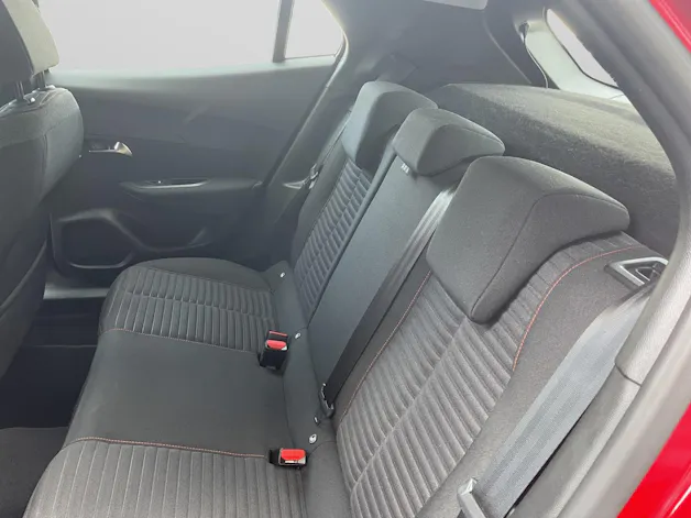 PEUGEOT 2008 e Active