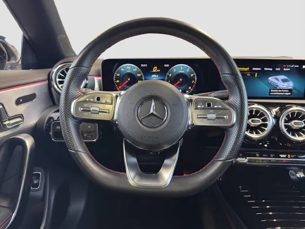 MERCEDES-BENZ CLA 220 AMG Line 4MATIC
