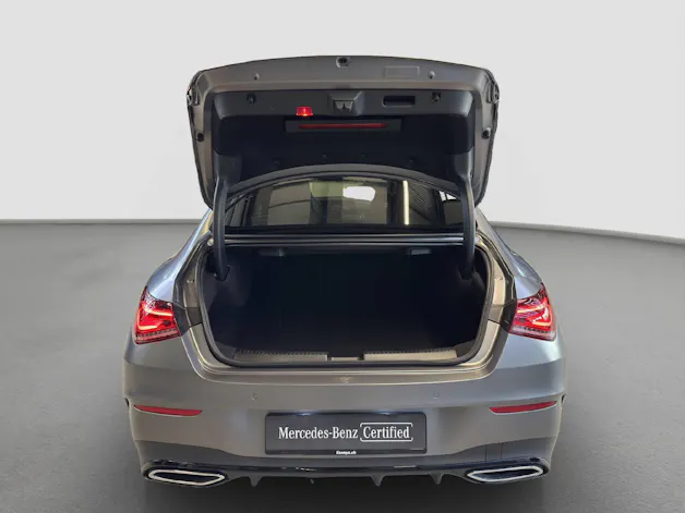 MERCEDES-BENZ CLA 220 AMG Line 4MATIC
