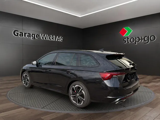 SKODA Octavia Combi 2.0 TDI DSG RS 4x4