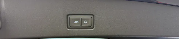 AUDI Q4 e-tron SUV quattro performance Swiss Ski