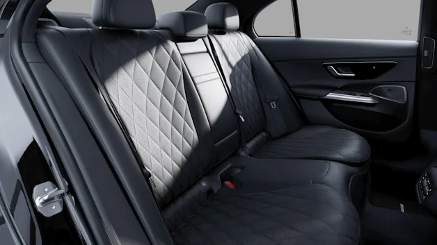 MERCEDES-BENZ E 400 e AMG Line 4MATIC