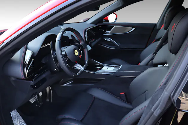 FERRARI Purosangue 6.5 V12