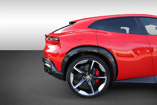 FERRARI Purosangue 6.5 V12