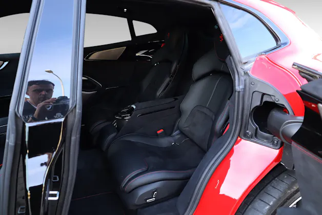 FERRARI Purosangue 6.5 V12