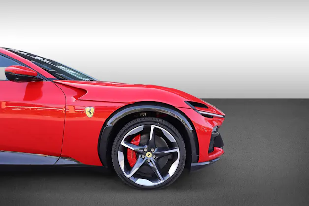 FERRARI Purosangue 6.5 V12