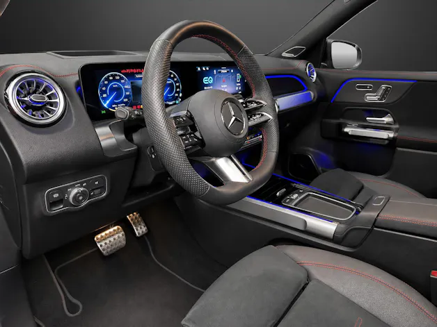 MERCEDES-BENZ EQB 350 4M Excellence
