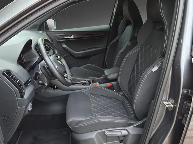 SKODA Karoq 2.0 TDI CR Sport Line 4x4 DSG