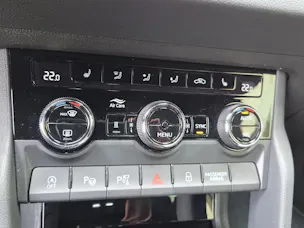 SKODA Karoq 2.0 TDI CR Sport Line 4x4 DSG